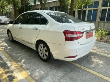 2014 Dongfeng Dongfeng Fengshen A60 с пробегом 98 000 км