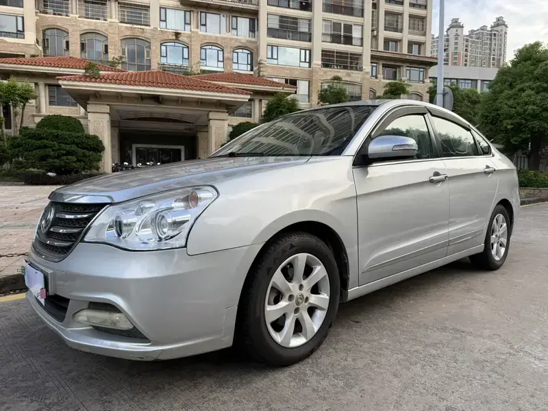 2014 Dongfeng Dongfeng Fengshen A60 с пробегом 121 000 км