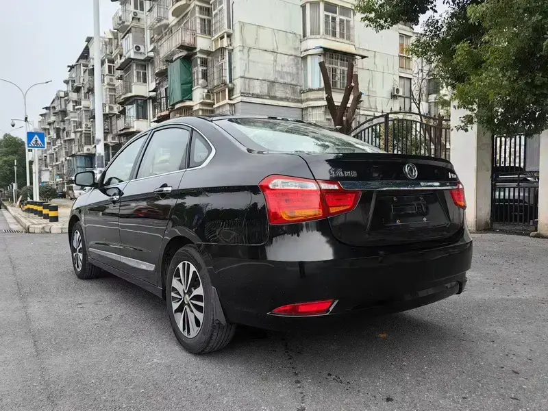 2016 Dongfeng Dongfeng Fengshen A60 с пробегом 120 000 км