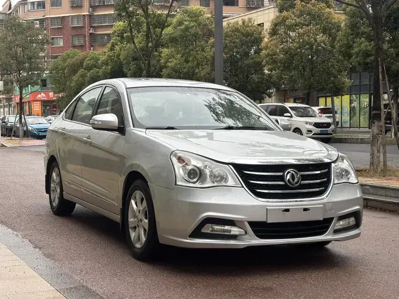 2014 Dongfeng Dongfeng Fengshen A60 с пробегом 130 000 км