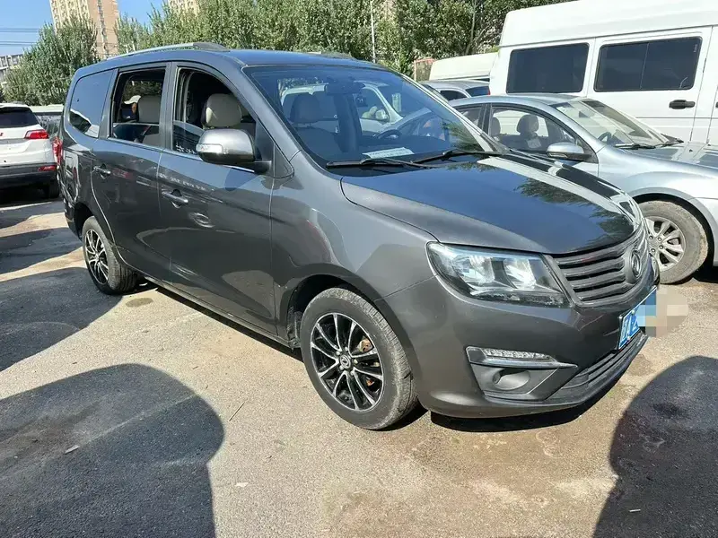 2016 Forthing Fengxing S500 с пробегом 95 000 км