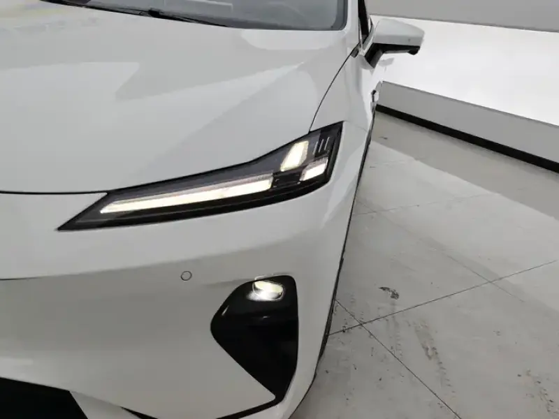 2025 Changan Shenlan L07 с пробегом 16 000 км