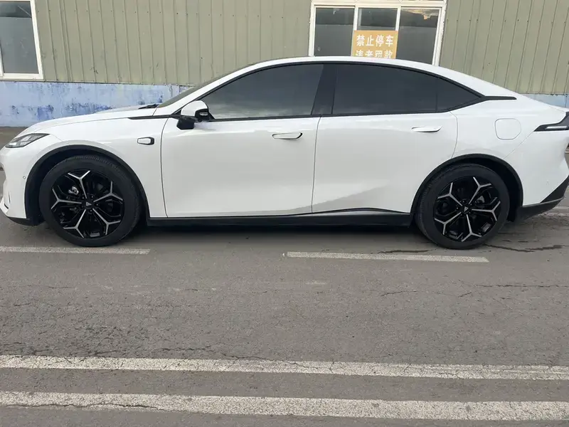 2026 Changan Shenlan L07 с пробегом 19 500 км