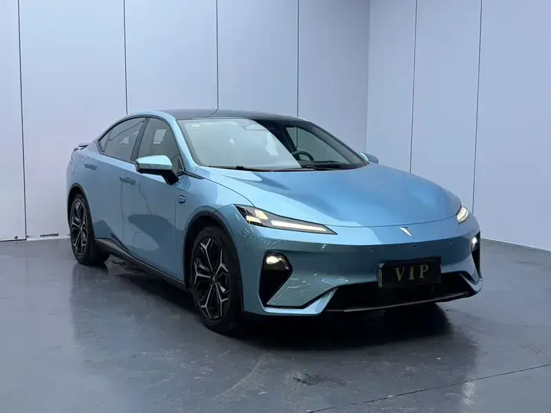 2025 Changan Shenlan L07 с пробегом 17 000 км