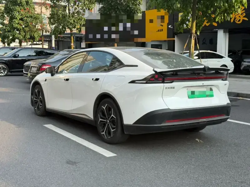 2025 Changan Shenlan L07 с пробегом 26 000 км