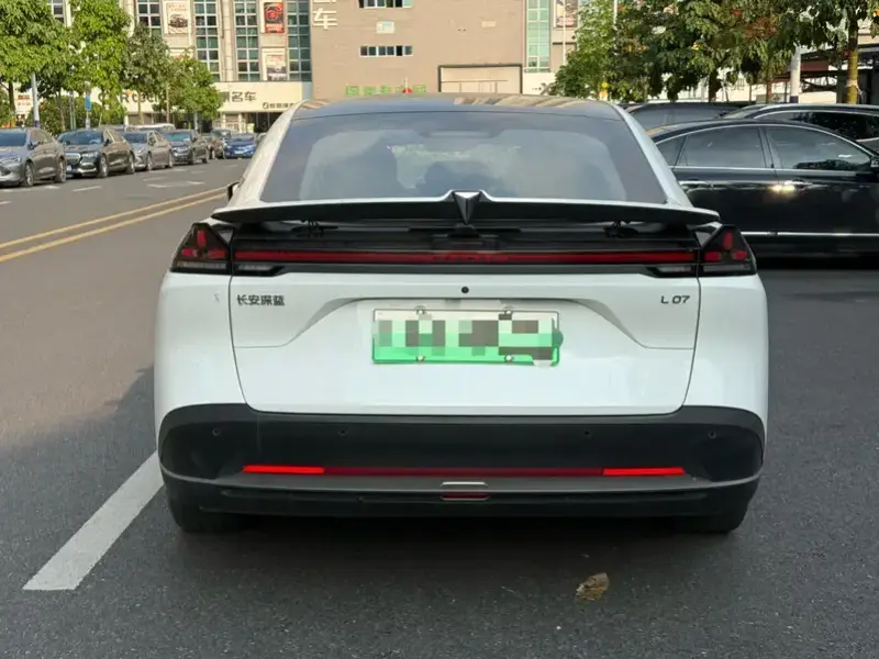2025 Changan Shenlan L07 с пробегом 26 000 км