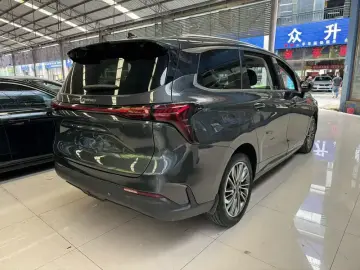 2022 Forthing Fengxing Youting New Energy с пробегом 70 000 км