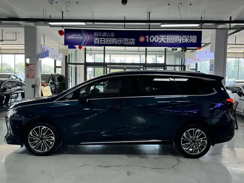 2022 Forthing Fengxing Youting New Energy с пробегом 76 000 км