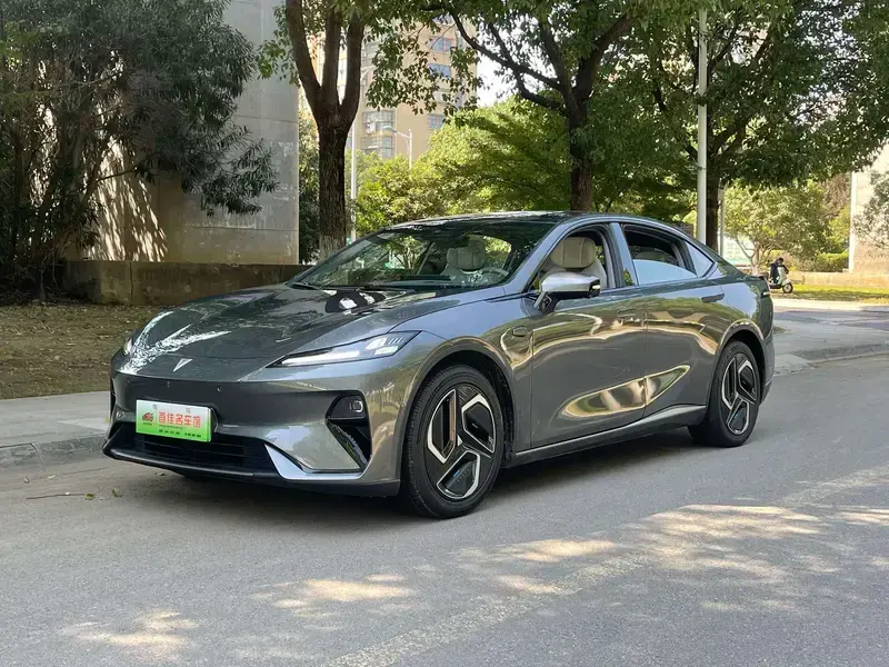 2024 Changan Shenlan L07 с пробегом 25 000 км