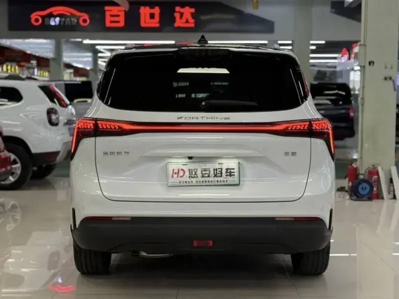 2022 Forthing Fengxing Youting New Energy с пробегом 11 000 км