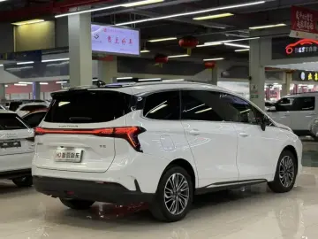 2022 Forthing Fengxing Youting New Energy с пробегом 11 000 км