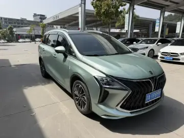 2022 Forthing Fengxing Youting New Energy с пробегом 30 000 км