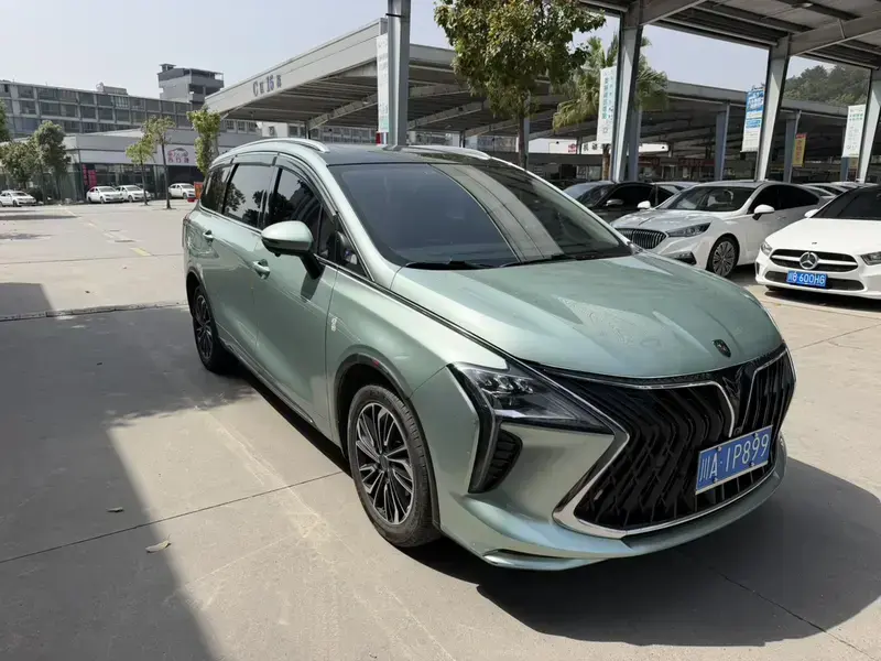 2022 Forthing Fengxing Youting New Energy с пробегом 30 000 км