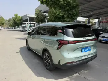 2022 Forthing Fengxing Youting New Energy с пробегом 30 000 км