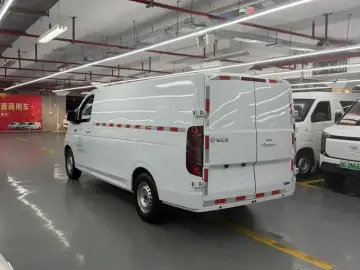 2026 Dongfeng Ruilida V8E с пробегом 10 000 км
