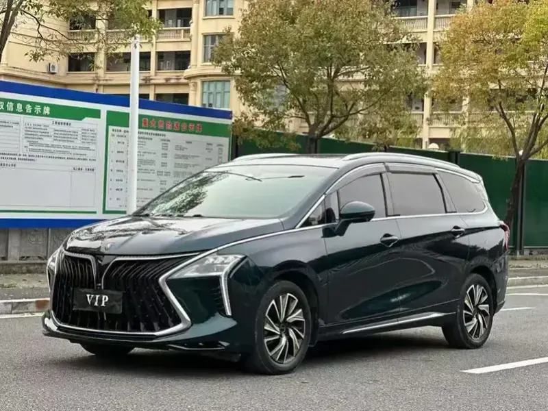 2022 Forthing Fengxing Youting New Energy с пробегом 48 000 км