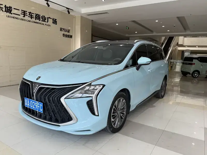 2022 Forthing Fengxing Youting New Energy с пробегом 93 000 км