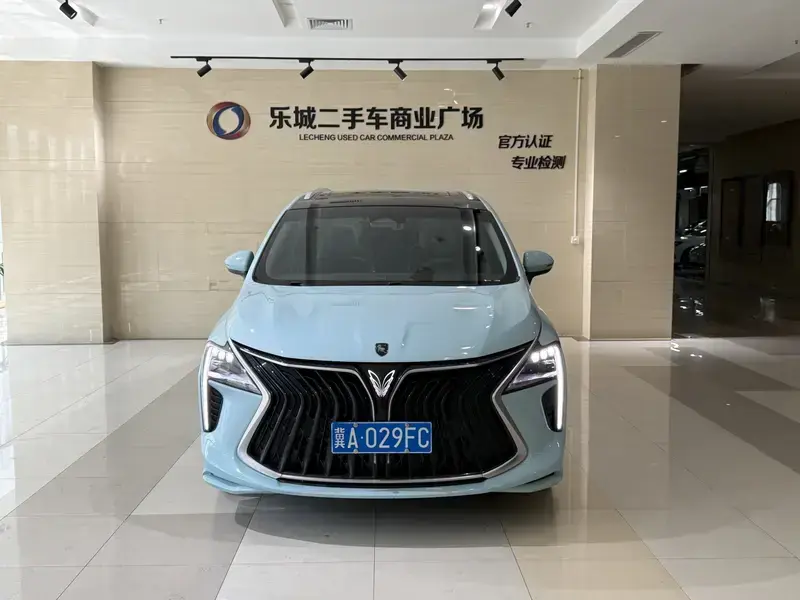 2022 Forthing Fengxing Youting New Energy с пробегом 93 000 км