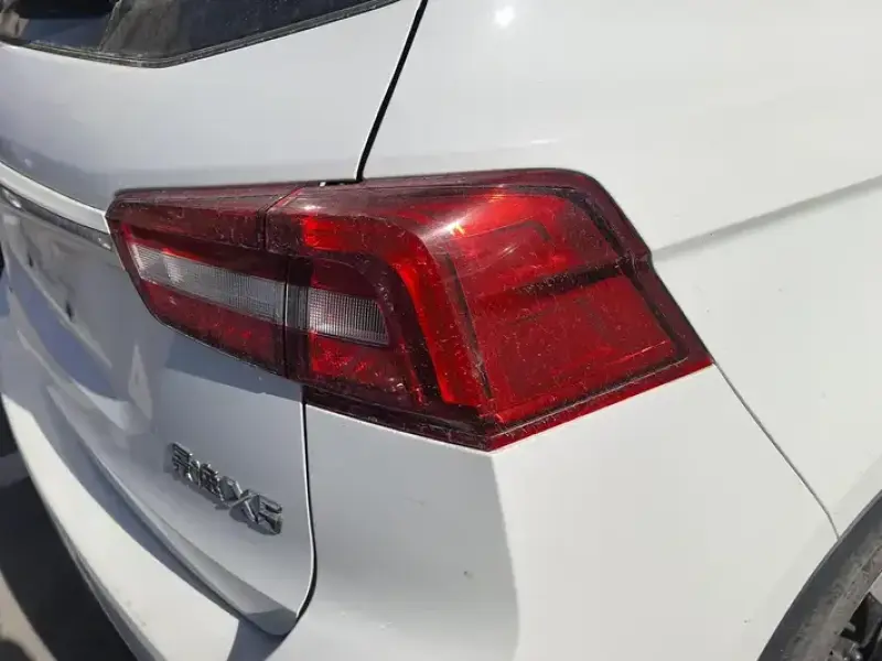 2017 Forthing Jingyi X5 с пробегом 130 000 км