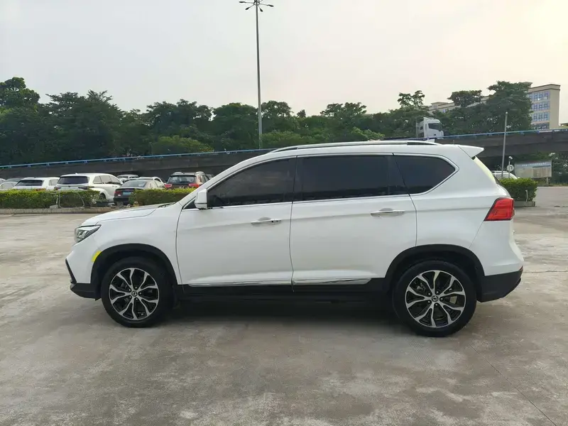 2017 Forthing Jingyi X5 с пробегом 60 000 км