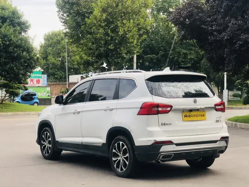 2017 Forthing Jingyi X5 с пробегом 100 000 км