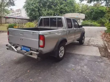 2013 Dongfeng Ruiqi с пробегом 100 000 км