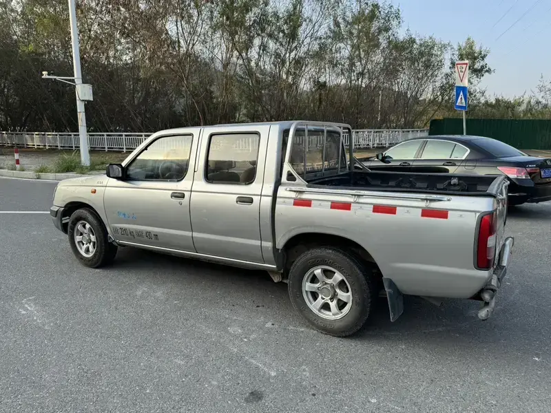 2013 Dongfeng Ruiqi с пробегом 140 000 км