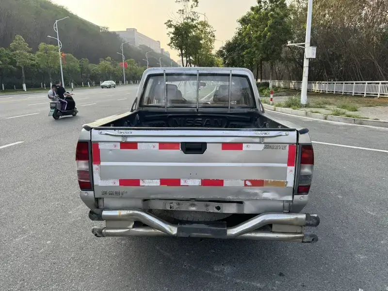 2013 Dongfeng Ruiqi с пробегом 140 000 км