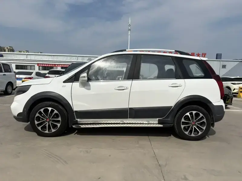 2015 Forthing Jingyi X5 с пробегом 130 000 км