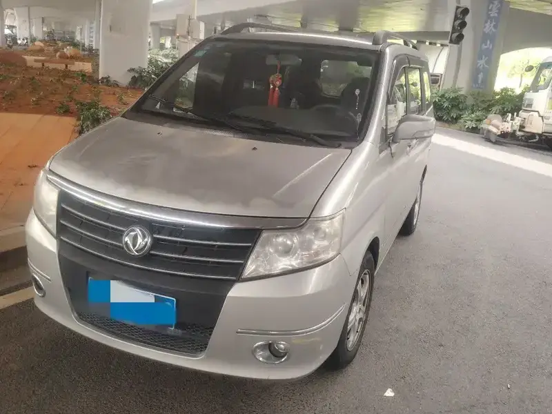 2011 Dongfeng ZNA Shuaike с пробегом 50 000 км