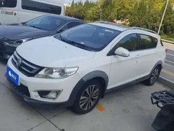 2016 Dongfeng Dongfeng Fengshen AX3 с пробегом 92 000 км