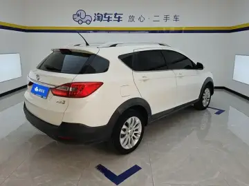 2016 Dongfeng Dongfeng Fengshen AX3 с пробегом 31 000 км
