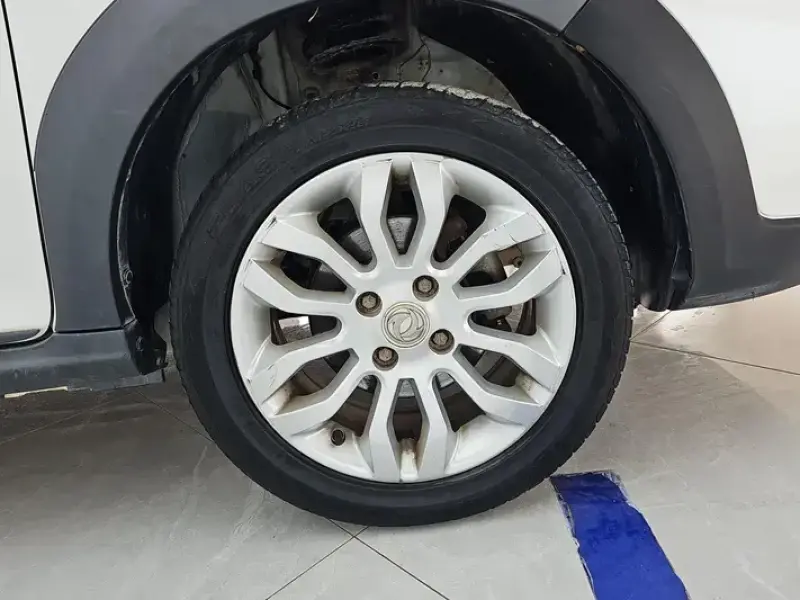 2016 Dongfeng Dongfeng Fengshen AX3 с пробегом 31 000 км