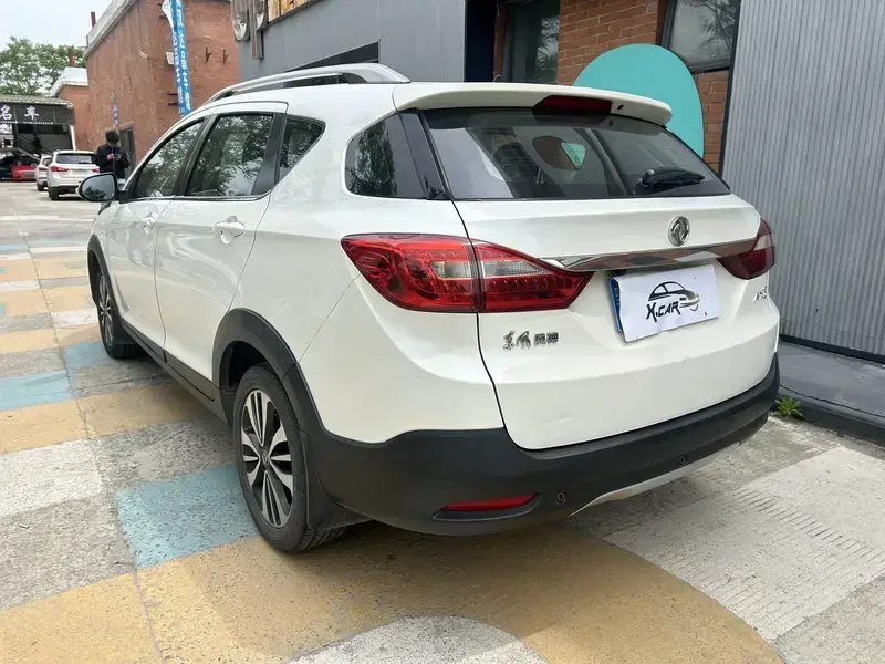 2016 Dongfeng Dongfeng Fengshen AX3 с пробегом 117 000 км