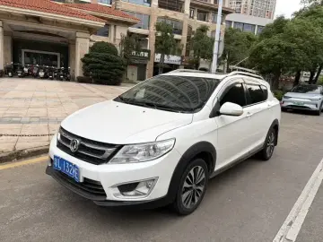 2016 Dongfeng Dongfeng Fengshen AX3 с пробегом 110 000 км