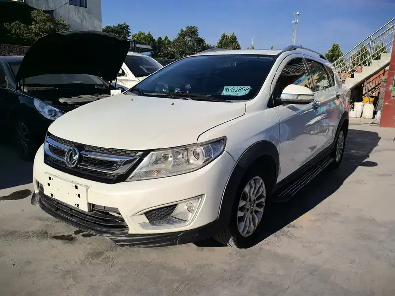 2017 Dongfeng Dongfeng Fengshen AX3 с пробегом 70 000 км