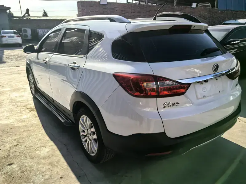 2017 Dongfeng Dongfeng Fengshen AX3 с пробегом 70 000 км