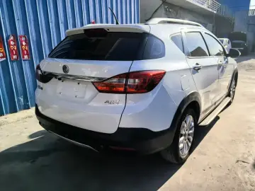 2017 Dongfeng Dongfeng Fengshen AX3 с пробегом 70 000 км