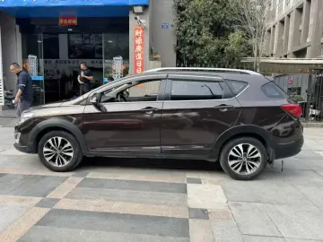 2016 Dongfeng Dongfeng Fengshen AX3 с пробегом 93 500 км