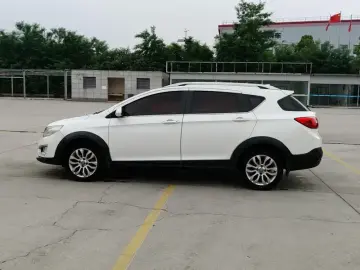2017 Dongfeng Dongfeng Fengshen AX3 с пробегом 150 000 км