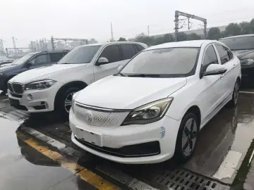 Dongfeng Dongfeng Fengshen E70
