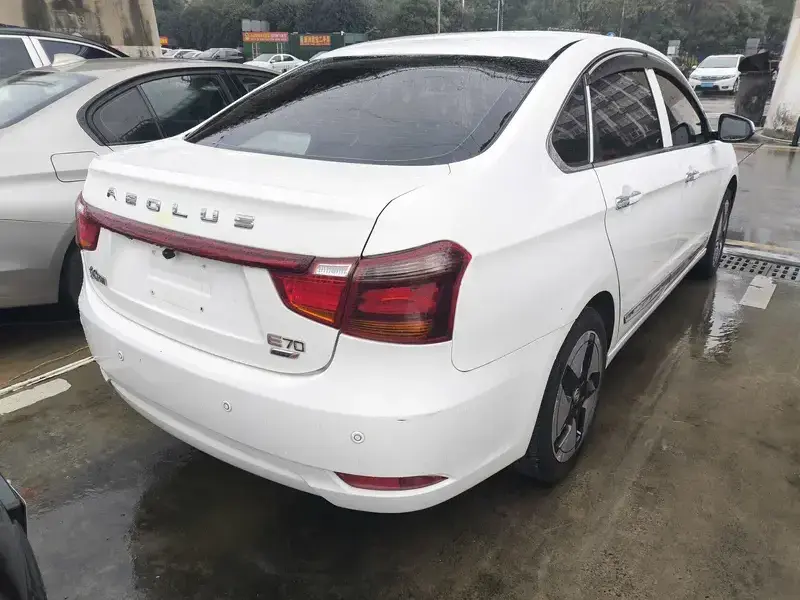 2021 Dongfeng Dongfeng Fengshen E70 с пробегом 160 000 км