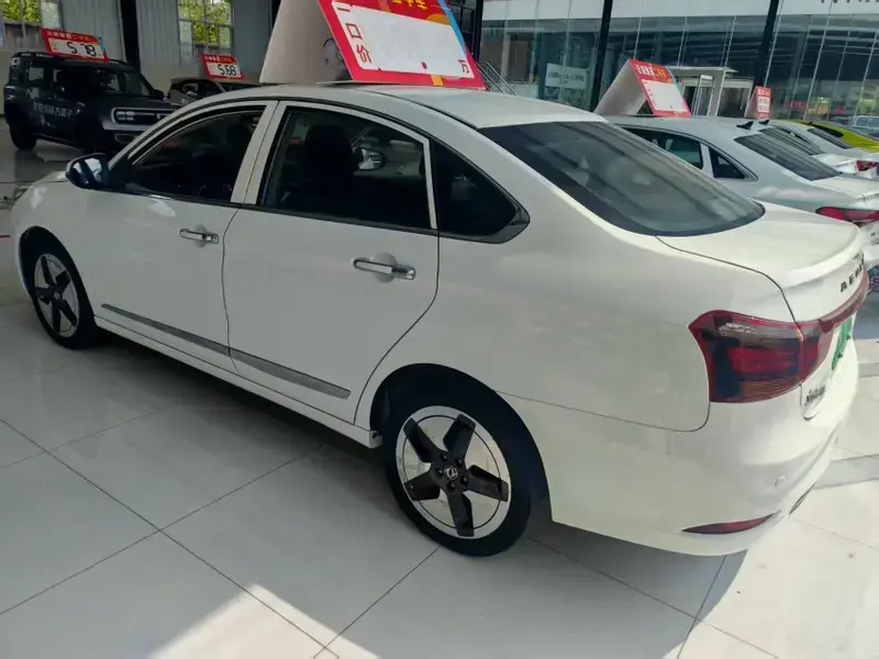 2021 Dongfeng Dongfeng Fengshen E70 с пробегом 298 000 км