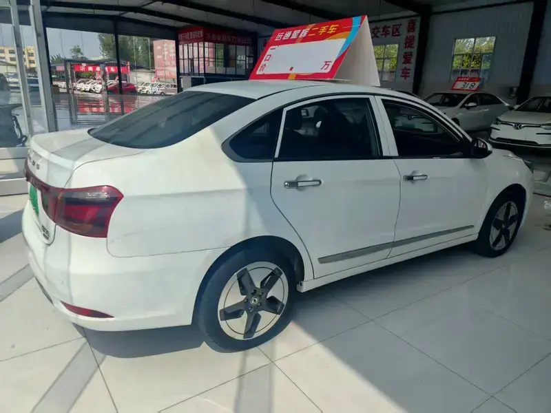 2021 Dongfeng Dongfeng Fengshen E70 с пробегом 298 000 км