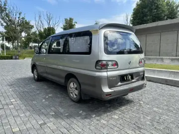 2015 Forthing Lingzhi с пробегом 160 000 км