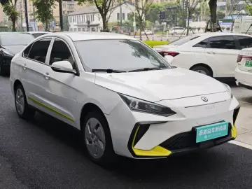 2023 Dongfeng Dongfeng Fengshen E70 с пробегом 120 000 км