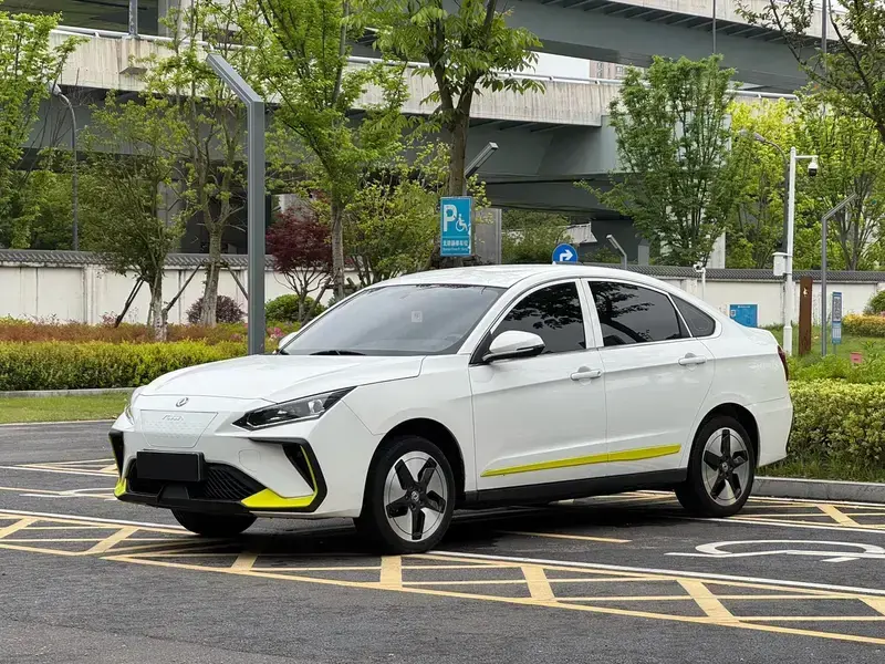 2023 Dongfeng Dongfeng Fengshen E70 с пробегом 100 000 км