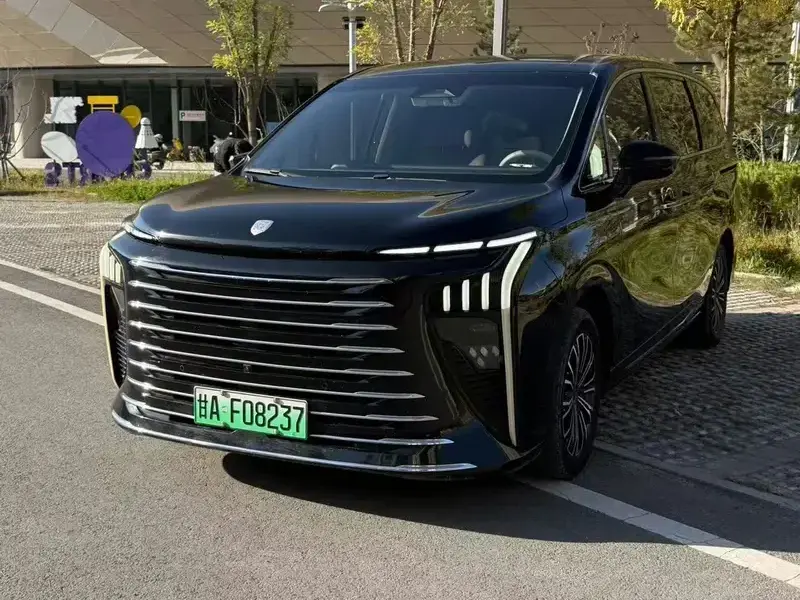 2024 Forthing Starlight V9 с пробегом 67 000 км