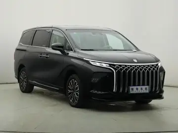 2024 Forthing Starlight V9 с пробегом 4 700 км