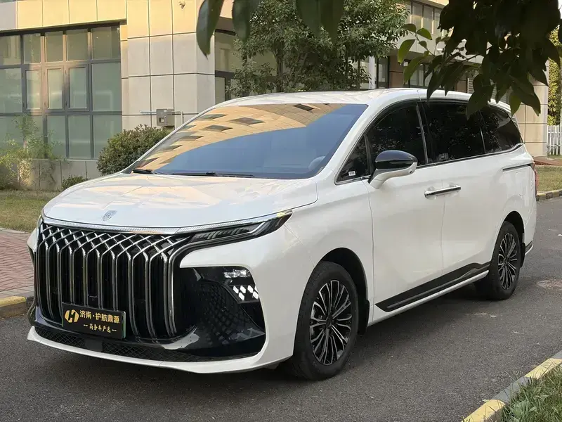 2024 Forthing Starlight V9 с пробегом 53 000 км